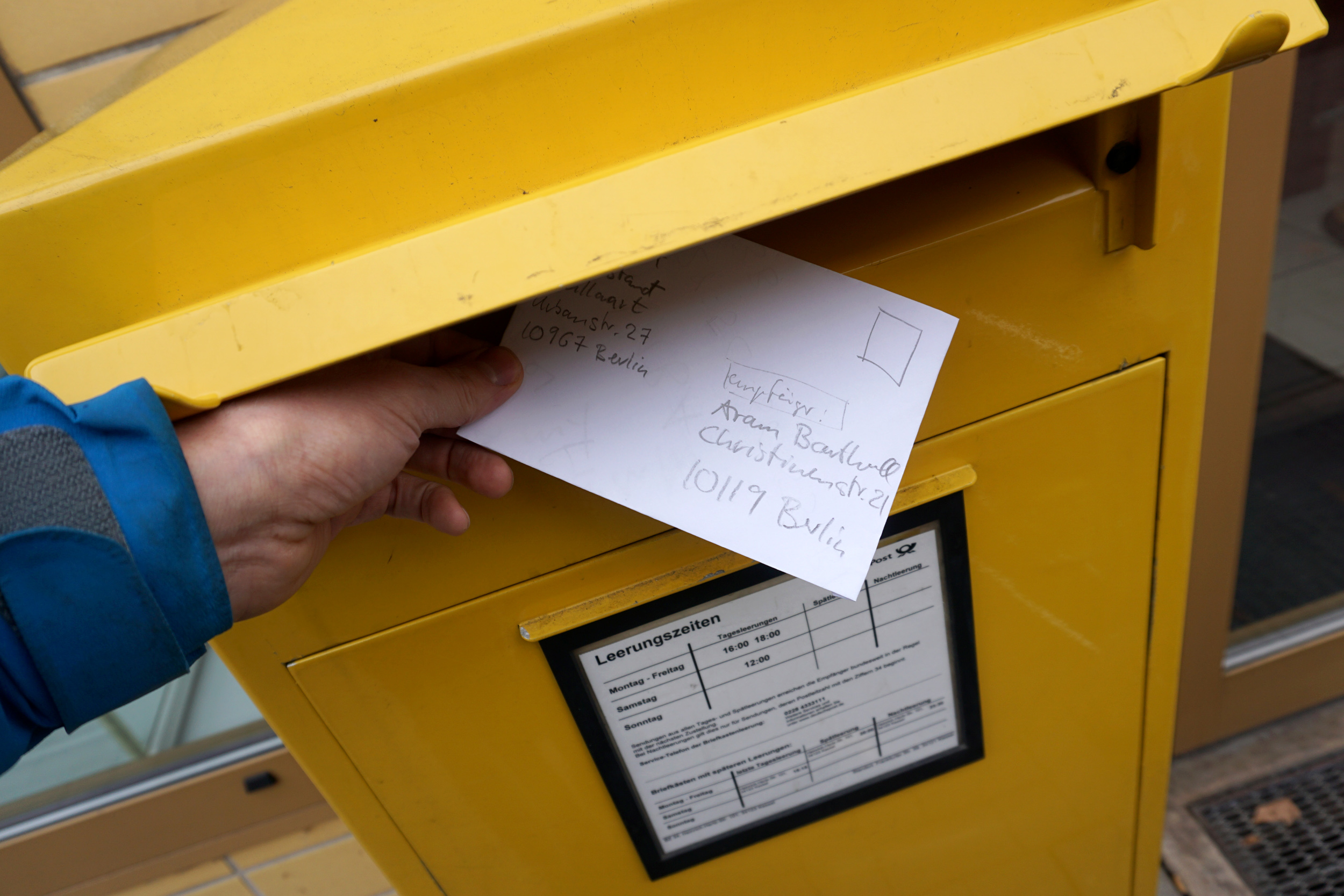 POST HACK or How To Send A Letter For Free at Aram Bartholl – Blog