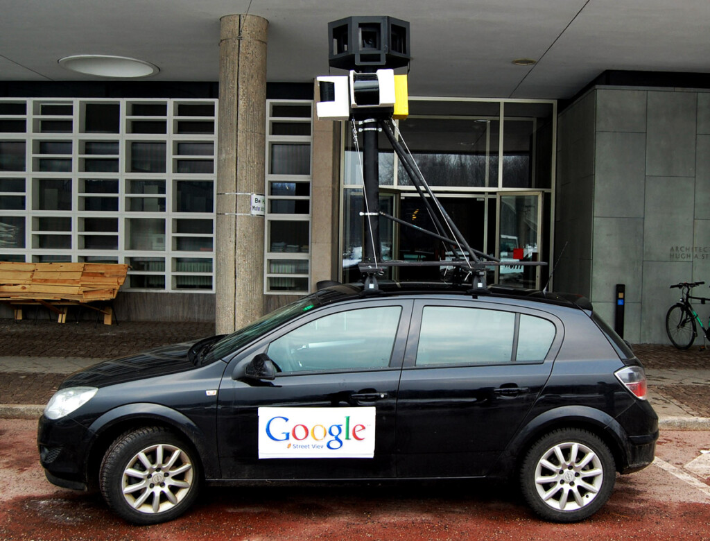 Aram Bartholl, How to build a fake Google Street View car